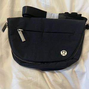 Lululemon all night micro festival bag zip top NWT